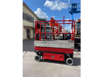 Nacelle ciseaux JLG