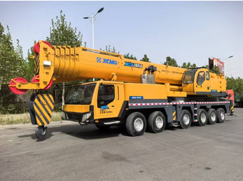 Grue mobile XCMG QY130K