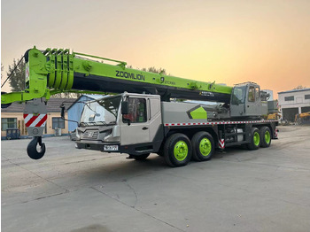 Grue mobile ZOOMLION ZTC700V