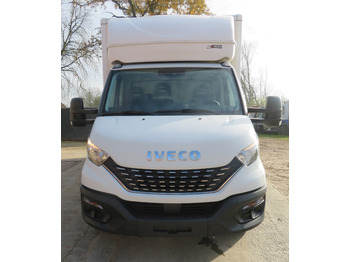 Fourgon grand volume Iveco Daily 35C14: photos 3