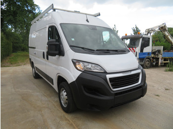 Fourgon utilitaire PEUGEOT Boxer