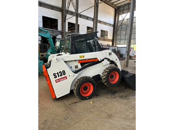 Mini chargeuse BOBCAT Skid Steer Loader S130: photos 3