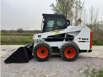 Mini chargeuse BOBCAT Skid Steer Loader S550: photos 2