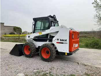 Mini chargeuse BOBCAT Skid Steer Loader S550: photos 3
