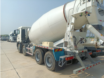 Camion HOWO TX350 Cement Mixer Truck: photos 4 Camion HOWO TX350 Cement Mixer Truck: photos 4