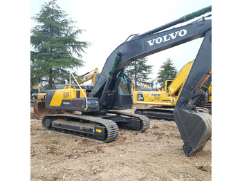 Pelle sur chenille VOLVO EC210