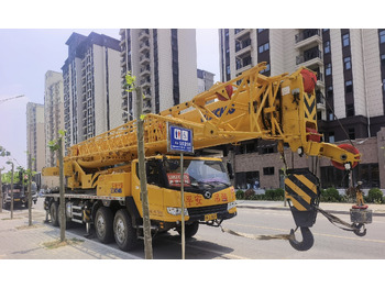 Grue XCMG QY75K