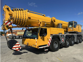 Grue mobile LIEBHERR