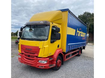 Camion à rideaux coulissants DAF LF