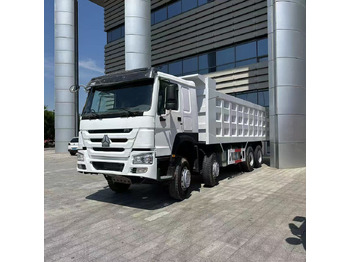 SINOTRUK howo 371 8x4 dump truck en crédit-bail SINOTRUK howo 371 8x4 dump truck: photos 1 SINOTRUK howo 371 8x4 dump truck en crédit-bail SINOTRUK howo 371 8x4 dump truck: photos 1
