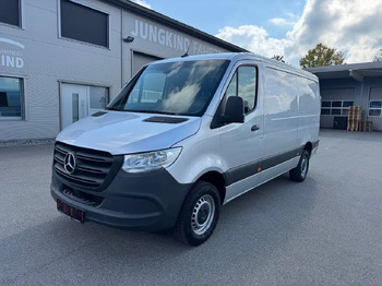 Fourgon utilitaire MERCEDES-BENZ Sprinter 317