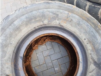 Pneu pour Engins de chantier TRIANGLE 23.5R25 - Tire/Reifen/Band: photos 4