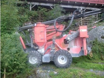 Foreuse Sandvik Commando DC 300 R: photos 1