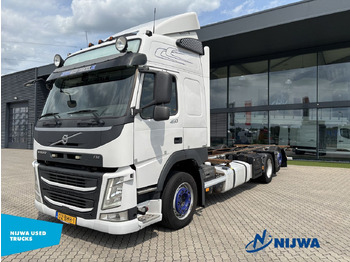 Camion porte-conteneur/ Caisse mobile VOLVO FM 450