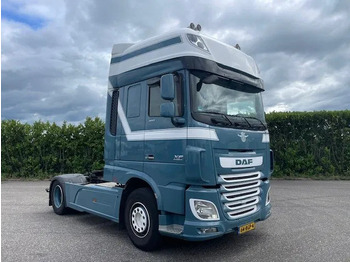 Tracteur routier DAF XF 460