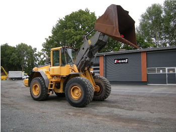 Chargeuse sur pneus VOLVO L120E
