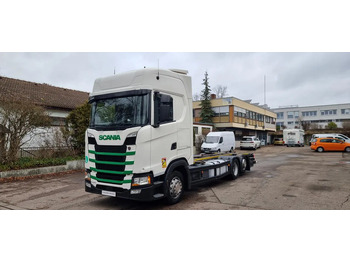 Camion porte-conteneur/ Caisse mobile SCANIA