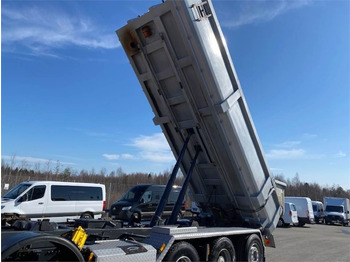 Camion benne Mercedes-Benz Arocs 3251 10X4: photos 5