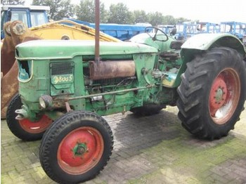 Tracteur agricole Deutz 8005: photos 1