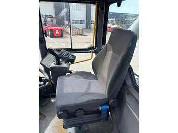 Kalmar DRF450-65C5X en crédit-bail Kalmar DRF450-65C5X: photos 5 Kalmar DRF450-65C5X en crédit-bail Kalmar DRF450-65C5X: photos 5