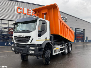 Camion benne IVECO Trakker