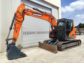 Pelle sur chenille DOOSAN DX140LCR-7