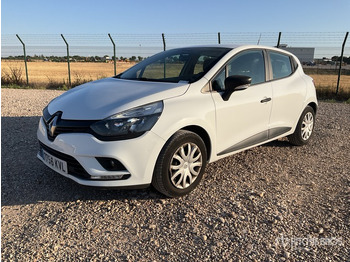 Voiture RENAULT