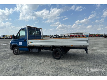 Utilitaire plateau IVECO Daily 35c11