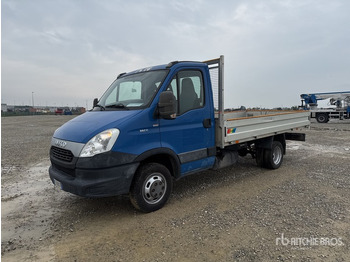 Utilitaire plateau IVECO Daily 35c11