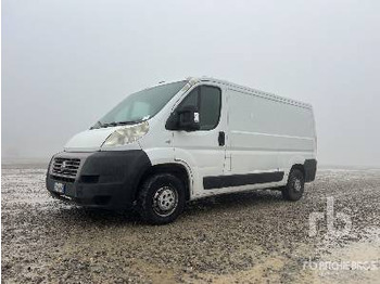 Camion fourgon FIAT Ducato