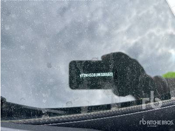 Voiture PEUGEOT 3008 Hybrid4 300 E-EAT8 GT-Line: photos 5