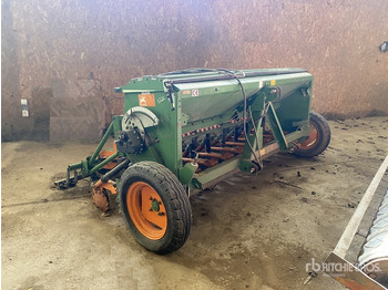 Broyeur/ Épareuse 2006 Amazone D9-30 Special 3 m 3-Point Semoir Seed Drill: photos 2