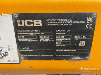 Pelle sur chenille JCB 220X