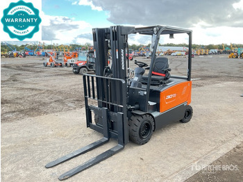 Chariot élévateur électrique DOOSAN
