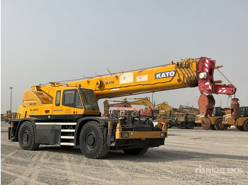 Grue automotrice lente 2007 Kato SL600II 51 ton 4x4x4 Rough Terrain Crane: photos 2