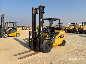 Chariot élévateur diesel CATERPILLAR DP