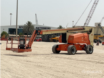 Nacelle articulée JLG