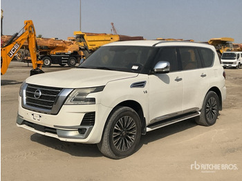 SUV 2015 Nissan Patrol Platinum 4x4 SUV: photos 2