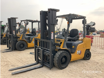 Chariot élévateur CATERPILLAR GP