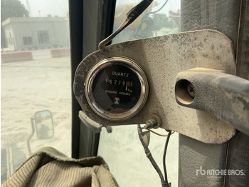 Grue automotrice lente KATO