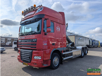 Camion ampliroll DAF XF 105 460