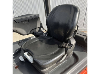 Chariot élévateur électrique Linde E16PH-02 (386) EVO: photos 5 Chariot élévateur électrique Linde E16PH-02 (386) EVO: photos 5