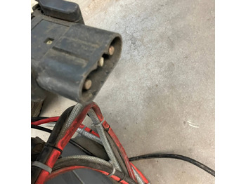 Pièces de rechange pour Matériel de manutention Hawker 24V/72A Lifetech TC1LT: photos 4 Pièces de rechange pour Matériel de manutention Hawker 24V/72A Lifetech TC1LT: photos 4