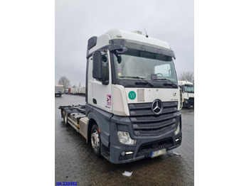 Châssis cabine MERCEDES-BENZ Actros 2542 BDF 6x2 Euro6: photos 2