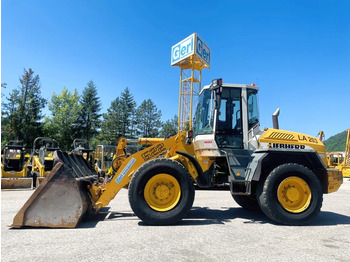 Chargeuse sur pneus LIEBHERR