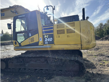 Pelle sur chenille KOMATSU PC240LC-11