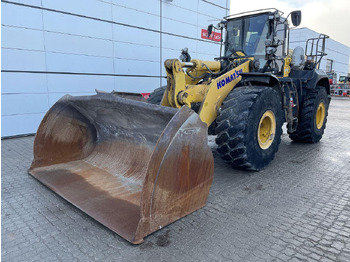 Chargeuse sur pneus KOMATSU WA475
