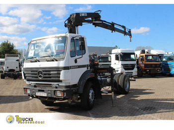 Camion grue MERCEDES-BENZ SK 2024