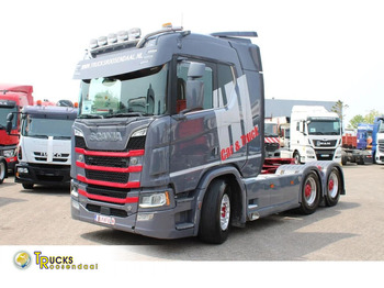 Tracteur routier SCANIA R 520