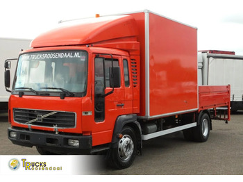 Camion plateau VOLVO FL 220